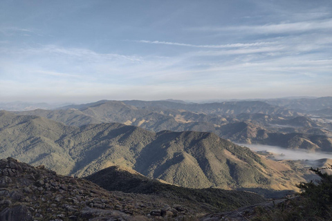 Piquete-MG/Marins Itaguaré Crossing: The most technical trekking in Brazil Piquete-MG/Travessia Marins Itaguaré: The most technical trekking in Brazil