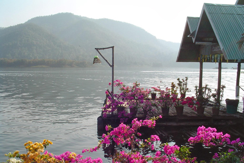 شيانغ ماي الشلال اللزج، وجولة في بحيرة الكاياك وركوب الدراجات الهوائيةشيانغ ماي: شلال لزج، جولة كا