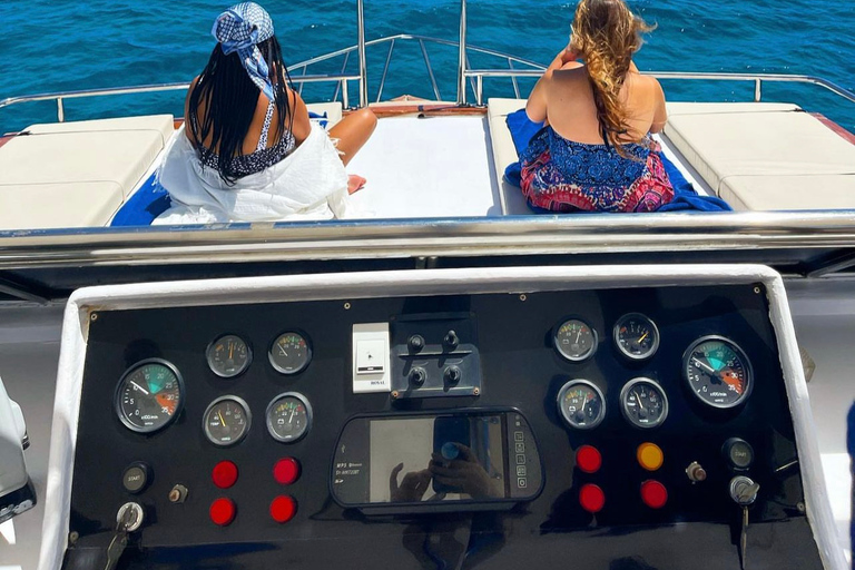 Hurghada : Voyage en yacht de luxe avec votre propre équipage et chef cuisinierExcursion en yacht de luxe avec votre propre équipage et chef cuisinier