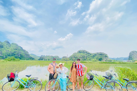 Hanoi: Ninh Binh| Hoa Lu, Trang An, Mua Cave VIP Limousine Group Tour