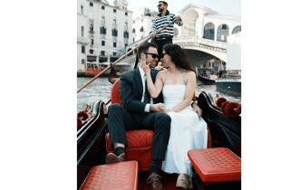 Venedig: Fotosession in einer Gondel