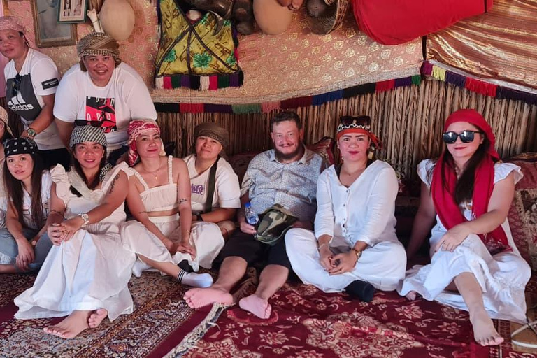 From Muscat: Bedouin Visit, Desert Sunset & Stargazing Tour