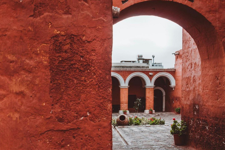 Arequipa: Historic Center Walking Tour with Hotel Pickup
