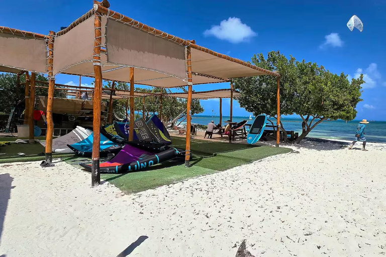 Cancún: Kitesurfing or Wingfoiling | Lessons Cancún: Wingfoil Lesson 2 Hrs