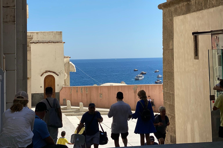 Desde Roma: tour privado de día completo por Pompeya y la costa de Amalfi