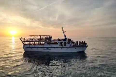 Poreč: Bådtur til Rovinj med frokost og drikkevarer