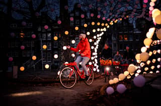 Amsterdam: Radtour mit Guide bei Abendlicht