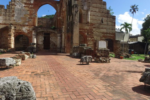 圣多明各：殖民区和三眼之旅圣多明各：殖民区和三眼区历史之旅