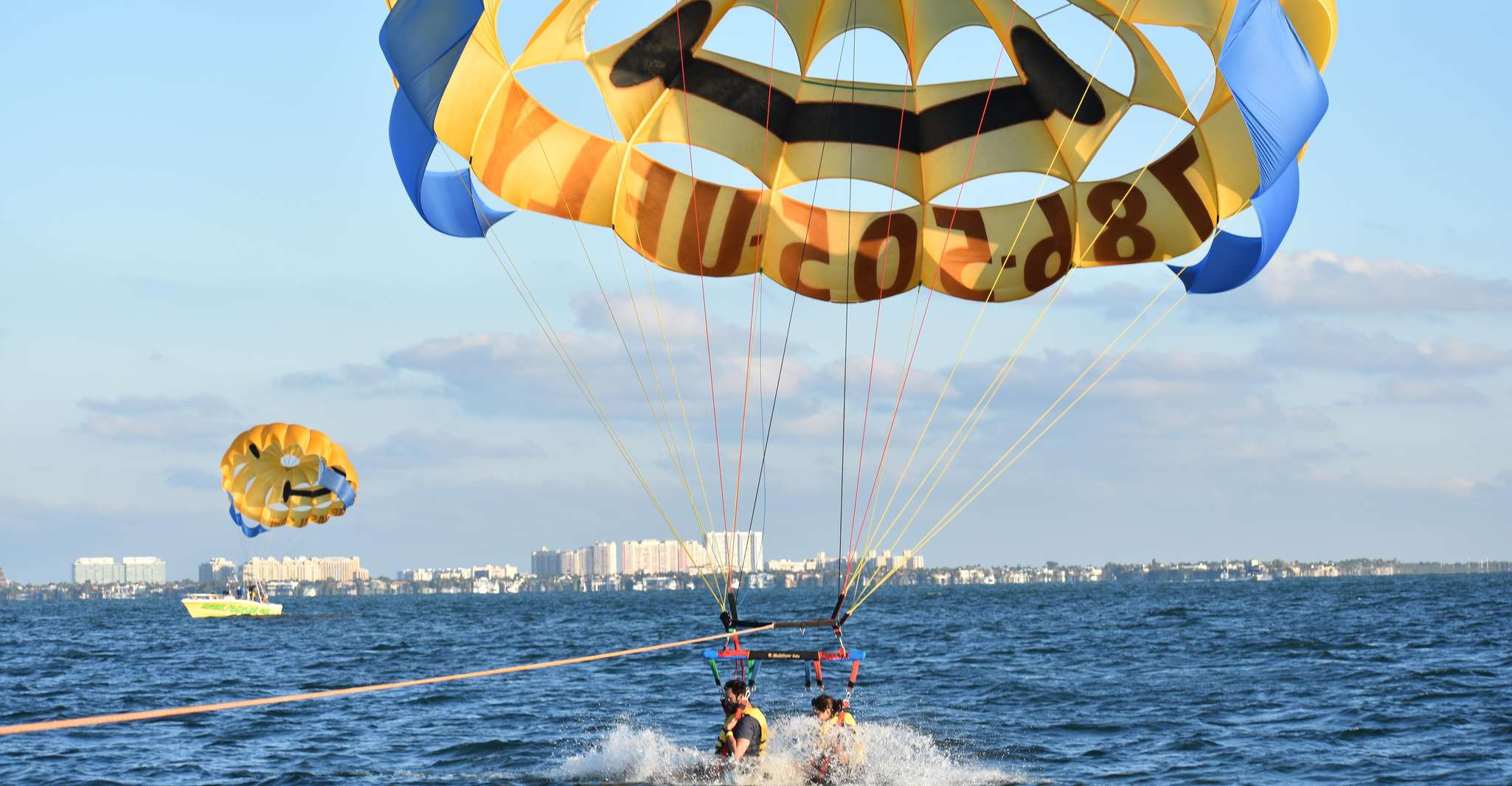Miami: Parasailing Experience in Biscayne Bay photo 14