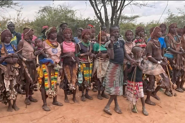 Addis Ababa: 10-Day Cultural and Tribal Routes Tour