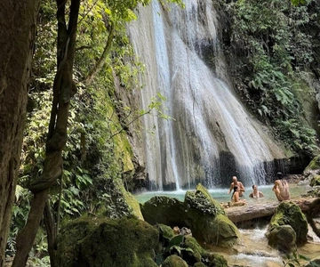 De Nong Khiaw: Excursão de 2 dias de trekking, cascata e caiaque
