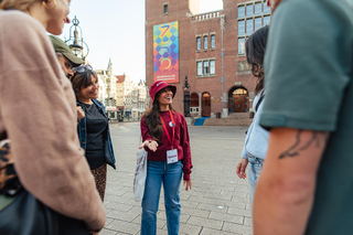 Amsterdam: Red Light District & City Tour (language options)