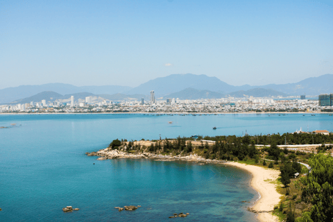 Da Nang: Ao Dai Show mit Stadtführung und Nachtmarkt
