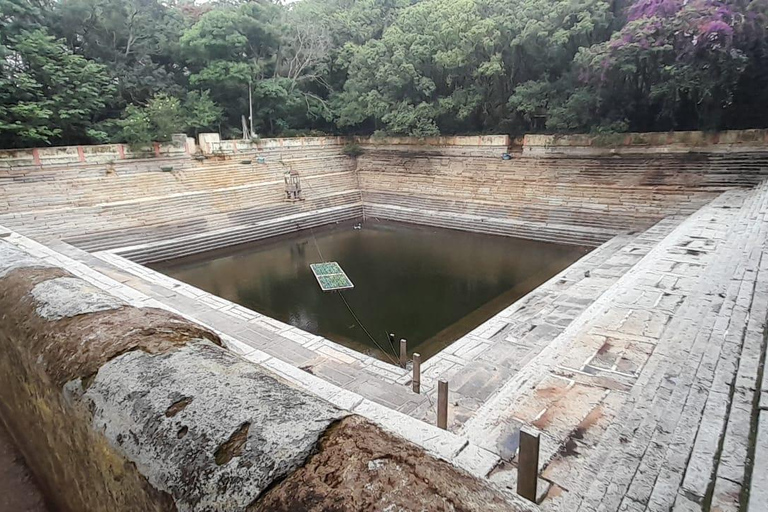 Scopri le colline di Nandi con me: colline, patrimonio culturale, fortezze e ciboScopri le colline di Nandi con me: colline, storia, fortezze e cibo
