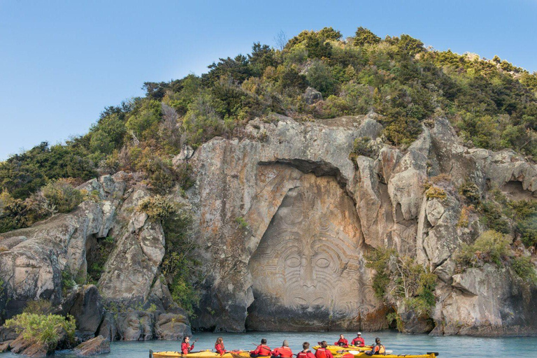 Taupo: Maori Rock Carvings Kayaking Tour