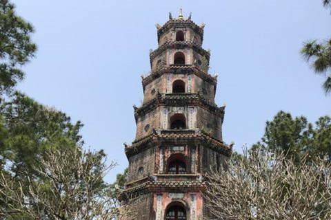 From Hue: Full day for Tombs, Imperial City, Pagoda & boat