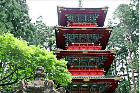 Desde Tokio: Excursión de 1 día a Nikko, Patrimonio Mundial de la UNESCORecogida en la estación de Shinjuku a las 8:30 AM