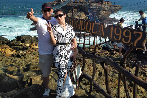 Yogyakarta: Palazzo Reale, spiaggia di Timang e tour al tramonto