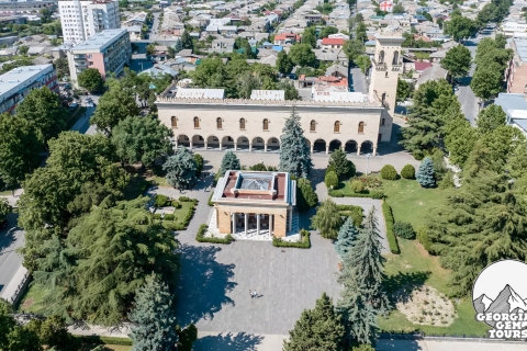 "Van Tbilisi naar de geschiedenis: Mtskheta,Jvari,Gori,Uplitsikhe".Geschiedenis van Georgië