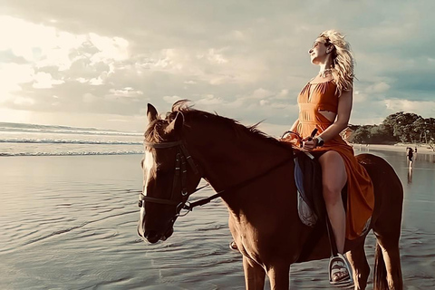 Seminyak: Bali Horse riding Adventure Seminyak Beach 1 Hour ride (meet at meeting point)