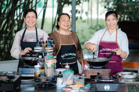 Krabi: Ya Thai evening Cooking Class with Transfer in Aonang Set Menu C