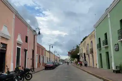 From Cancun: Chichen Itza, Valladolid, and Cenote oxman