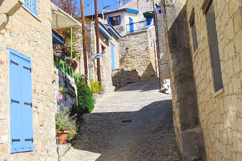 Paphos: Troodos Mountains Villages Tour with Wine Tasting