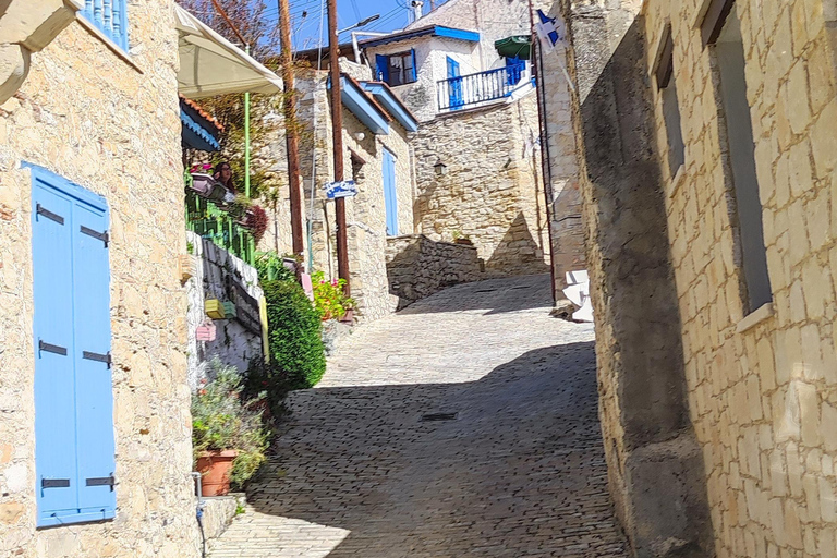 Paphos: Troodos Mountains Villages Tour with Wine Tasting