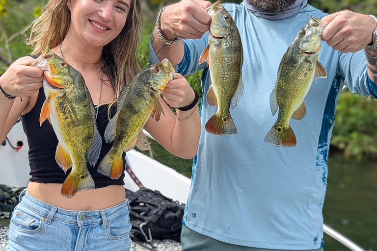 Private fishing in the Panama Canal, Gatun Lake