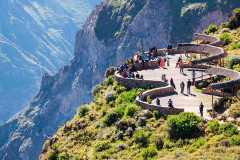 Journée à Colca + transfert à Puno