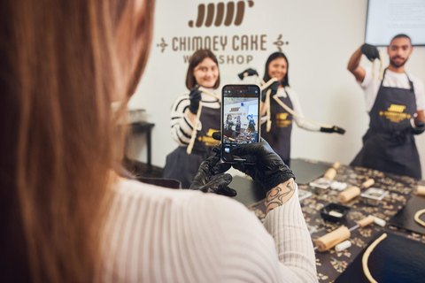 Budapest: Traditional Chimney Cake (Kürtőskalács) Workshop