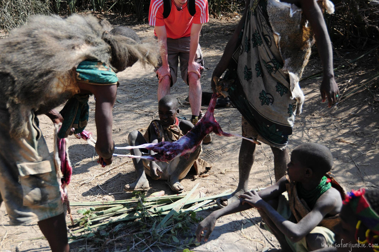 2 Tage Datoga Stämme &amp; Hadza Besuch - Kulturelle Tour + Wanderung2 Tage Datoga-Stämme &amp; Hadza-Besuch - Kulturreise + Wanderung