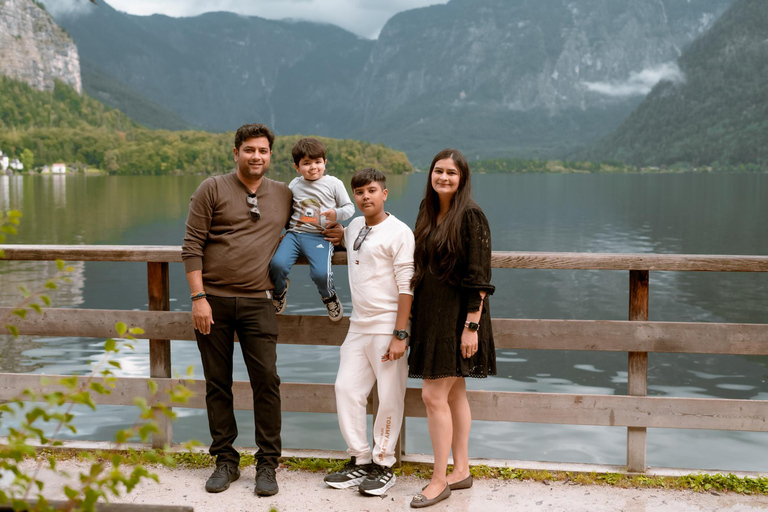 Private Professional Vacation Photoshoot in Hallstatt30 MIN PHOTOSHOOT HALLSTATT