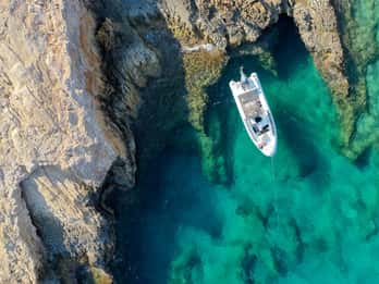 Excursions en bateau pneumatique au Lagon Bleu