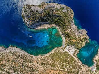 Boat Trip to Anthony Quinn's Bay (Food & Drinks Included)