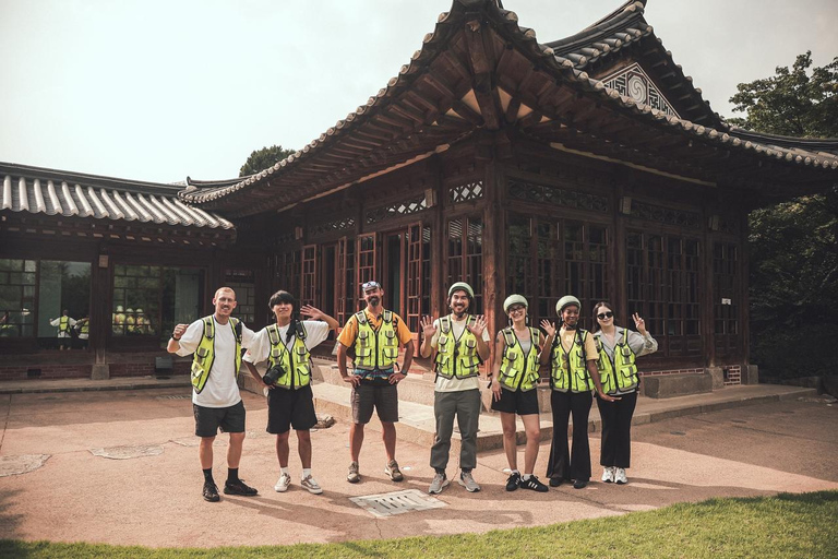 Séoul : Visite culinaire de l&#039;après-midi en Ebike et &quot;Happy Hour&quot; (nourriture et boissons)