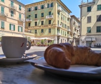La Spezia, eine Sightseeing-Tour mit italienisch inspirierter Musik - Housity