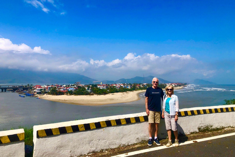 Hoi An: Privatauto über fabelhafte Haltestellen nach/von Hue (One-Way)