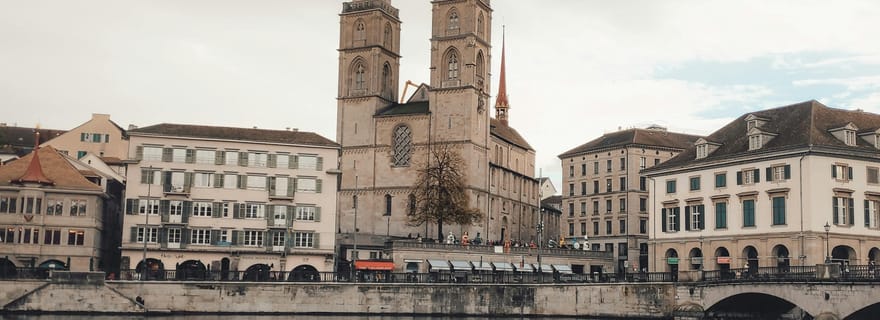 Visite citadine panoramique de Zurich en bus de 2 heures
