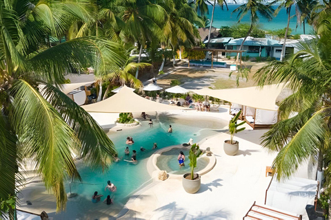 Cartagena: Palmarito Beachclub with Pool, Kayak and paddle! Cartagena: Palmarito Beachclub in Tierra Bomba with Buffet