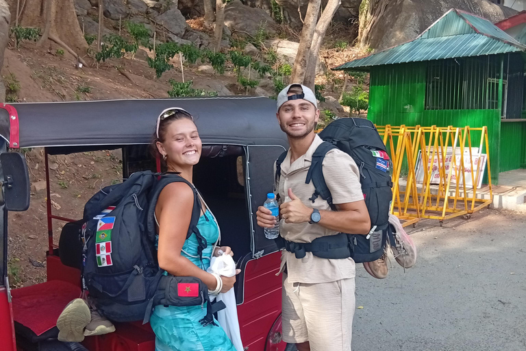 Kandy: Sigiriya, Pidurangala, and Spice Garden Day Trip