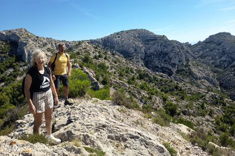 Marseille: Calanques National Park Guided Summit Hike Private tour : From coast to one of Calanques' park summit