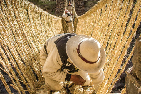 Cusco: Qeswachaka Inca Bridge and 4 Lagoons Day Trip