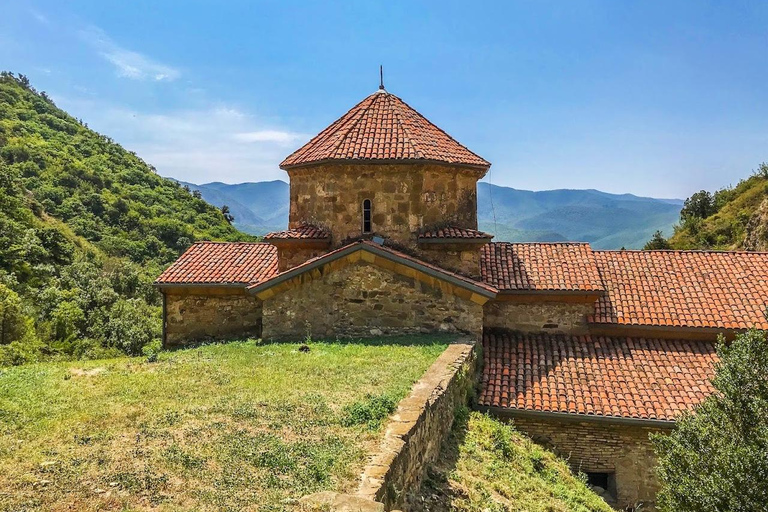 Tbilisi: Shiomgvime Monastery & Limestone Canyon Tour