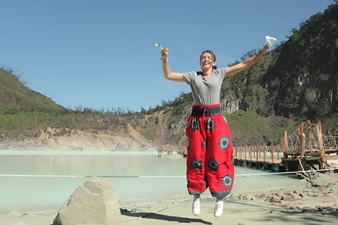 Bandung: cratere vulcanico, sorgenti termali, bagni di fango e tè