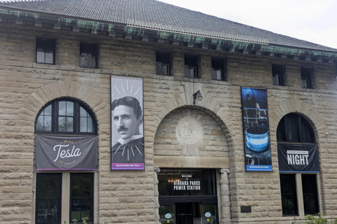 Niagara Falls Day Tour with Boat, Power Station & Tunnel