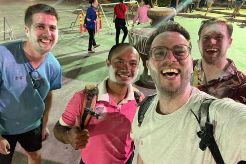 Phnom Penh: Hidden Gems Walking Tour with Local Guide