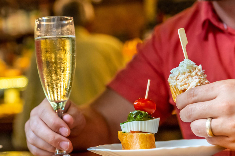 All Alicante with Castle, Market and Tapas. Semi-private tour