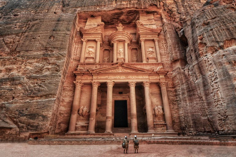 Amman: Petra, Wadi Rum, and Dead Sea 6-Day Tour