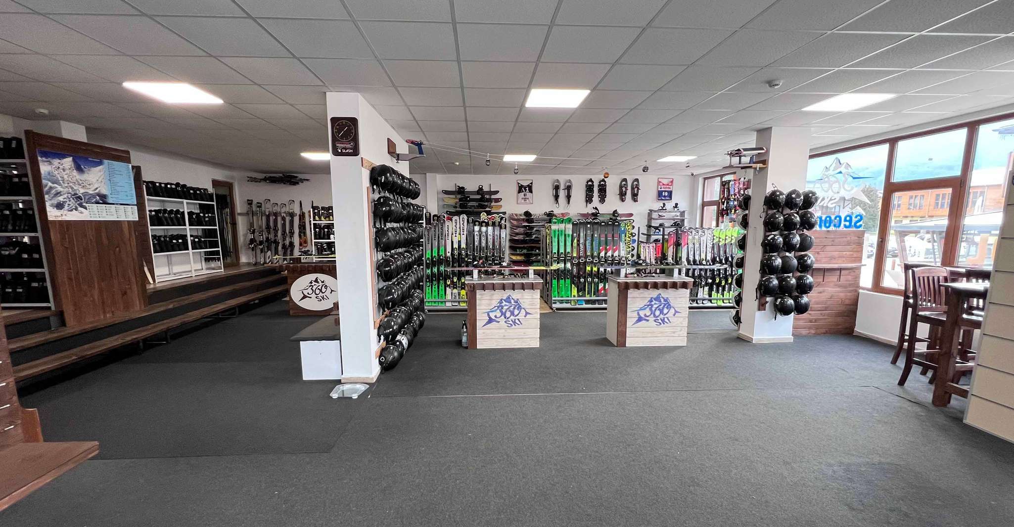 Alquiler de equipos de esquí y snowboard en Bansko - Hizvo
